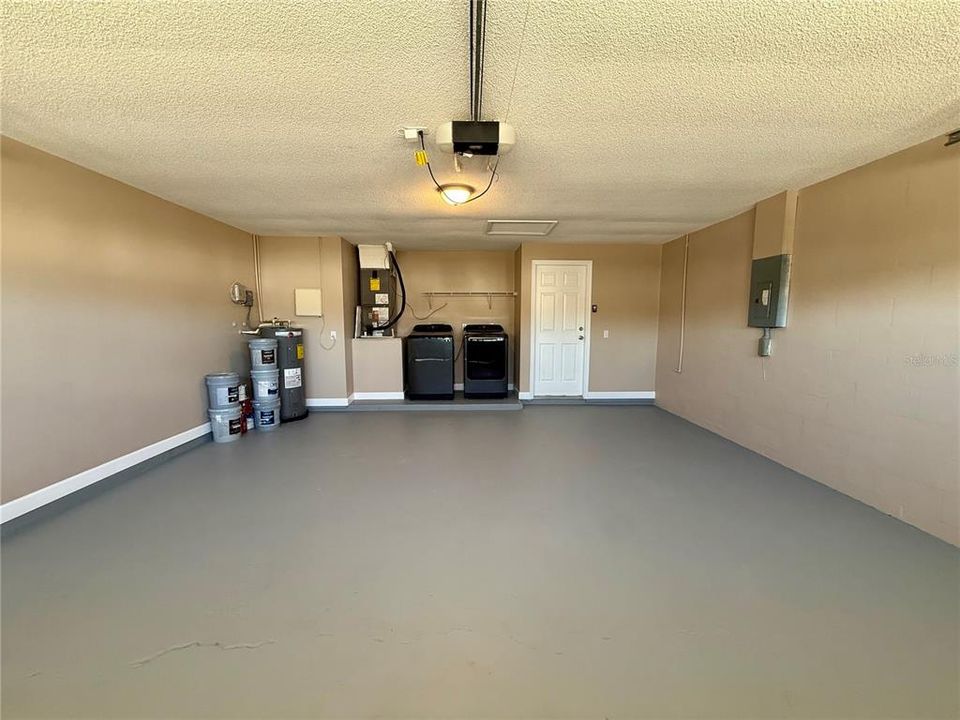 For Rent: $2,200 (3 beds, 2 baths, 1146 Square Feet)