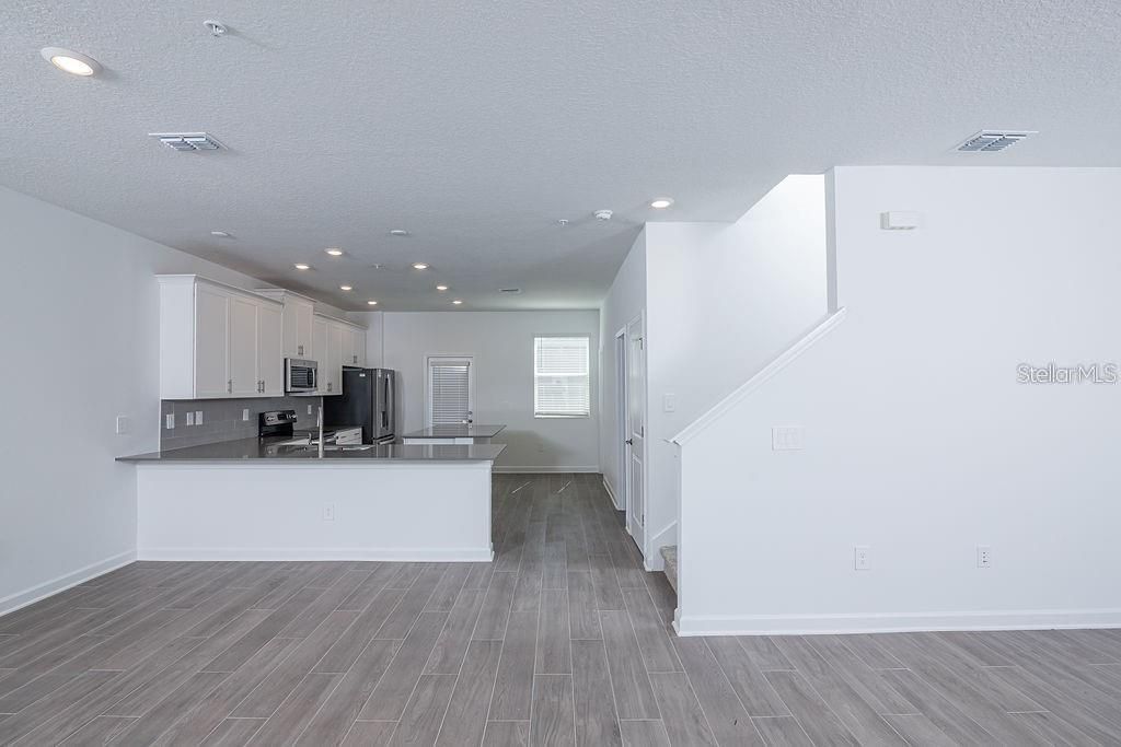 В аренду: $2,850 (3 спален, 2 ванн, 1615 Квадратных фут)