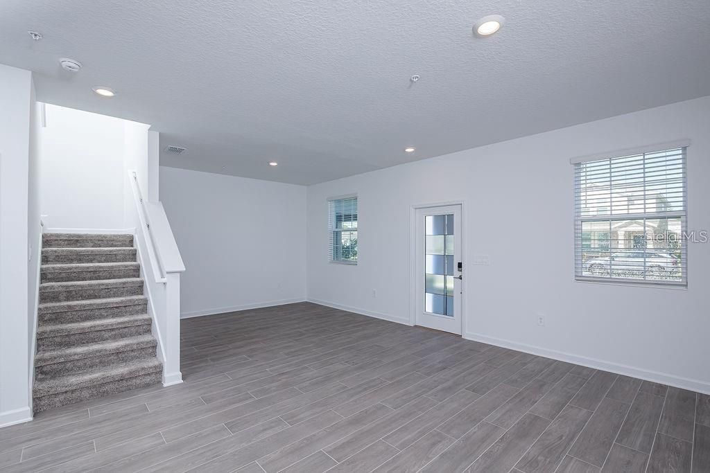 В аренду: $2,850 (3 спален, 2 ванн, 1615 Квадратных фут)