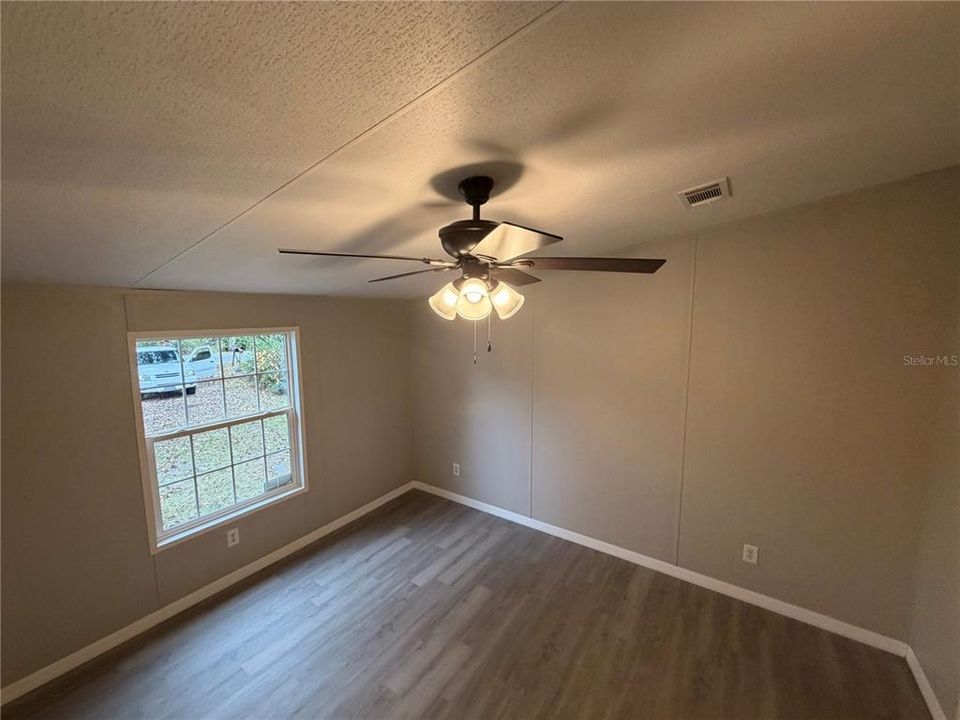 На продажу: $130,000 (2 спален, 2 ванн, 1080 Квадратных фут)