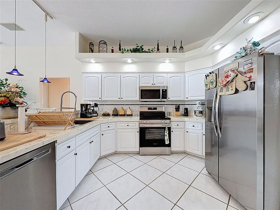 En Venta: $490,000 (3 camas, 2 baños, 2397 Pies cuadrados)