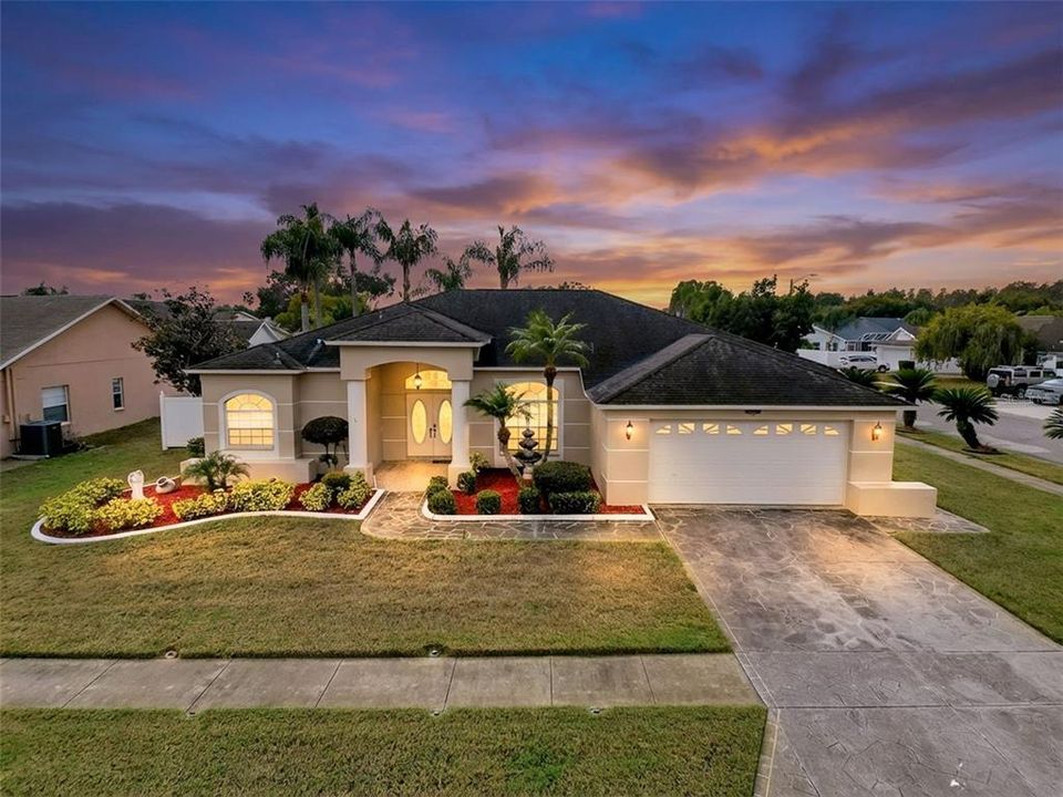 En Venta: $490,000 (3 camas, 2 baños, 2397 Pies cuadrados)