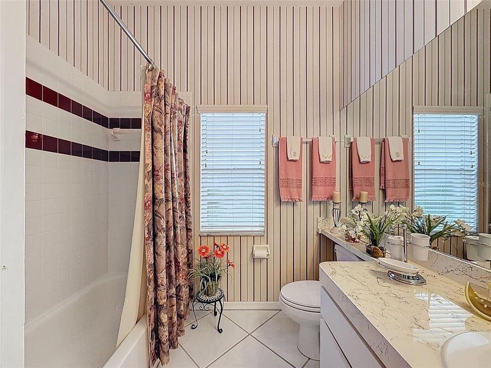 En Venta: $490,000 (3 camas, 2 baños, 2397 Pies cuadrados)