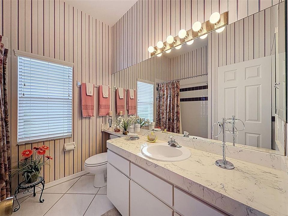 En Venta: $490,000 (3 camas, 2 baños, 2397 Pies cuadrados)