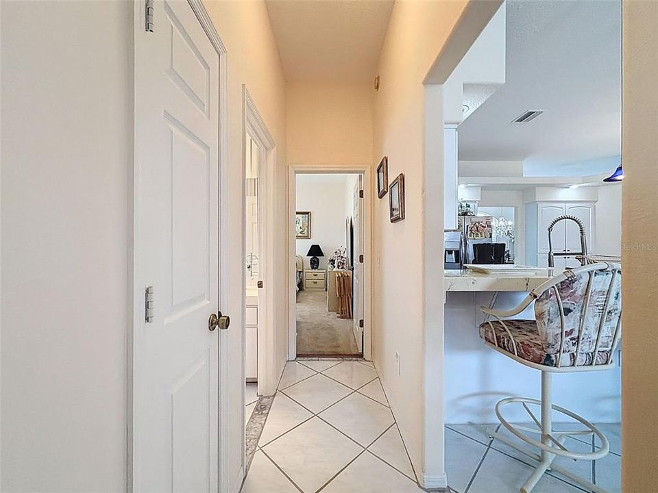 En Venta: $490,000 (3 camas, 2 baños, 2397 Pies cuadrados)