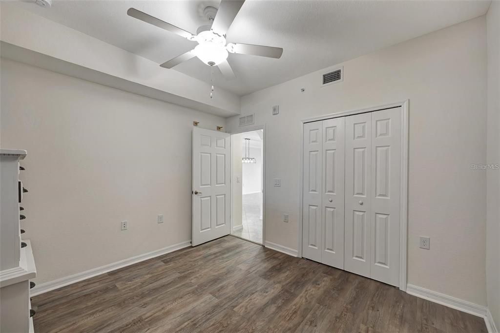 В аренду: $2,300 (2 спален, 2 ванн, 1121 Квадратных фут)