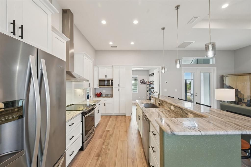 На продажу: $459,000 (3 спален, 2 ванн, 1730 Квадратных фут)