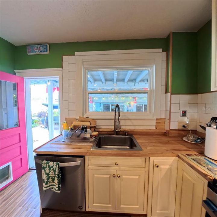 En Venta: $990,000 (9 camas, 0 baños, 2772 Pies cuadrados)