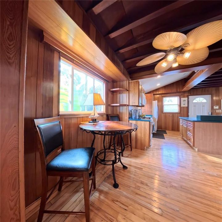 En Venta: $990,000 (9 camas, 0 baños, 2772 Pies cuadrados)