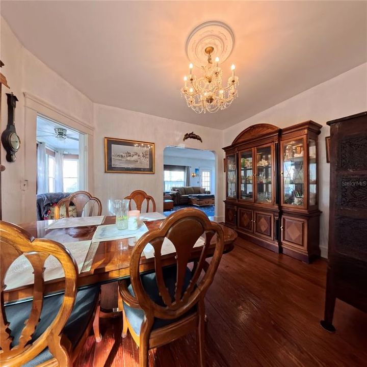 En Venta: $990,000 (9 camas, 0 baños, 2772 Pies cuadrados)