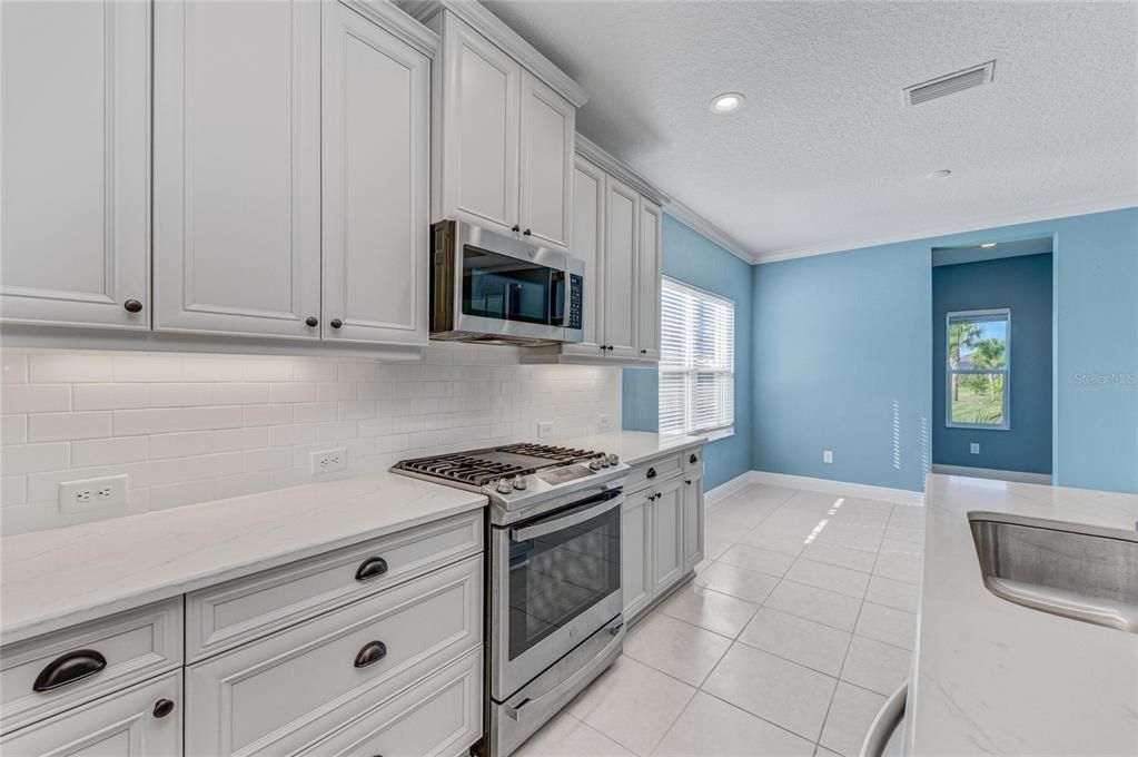 待售: $499,900 (3 贝兹, 2 浴室, 2031 平方英尺)