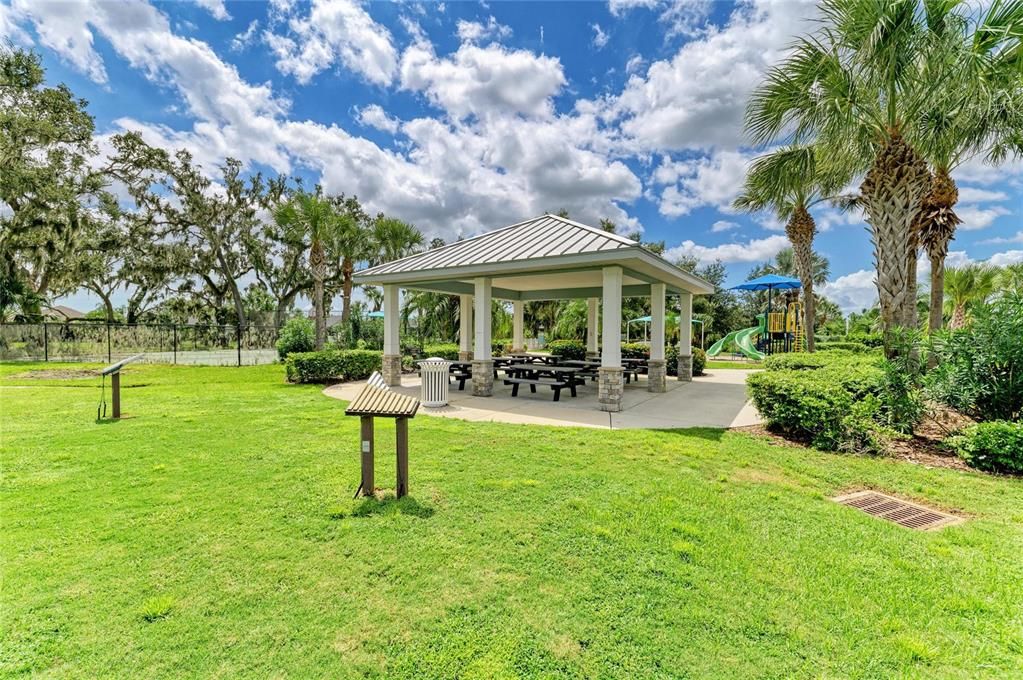 待售: $499,900 (3 贝兹, 2 浴室, 2031 平方英尺)