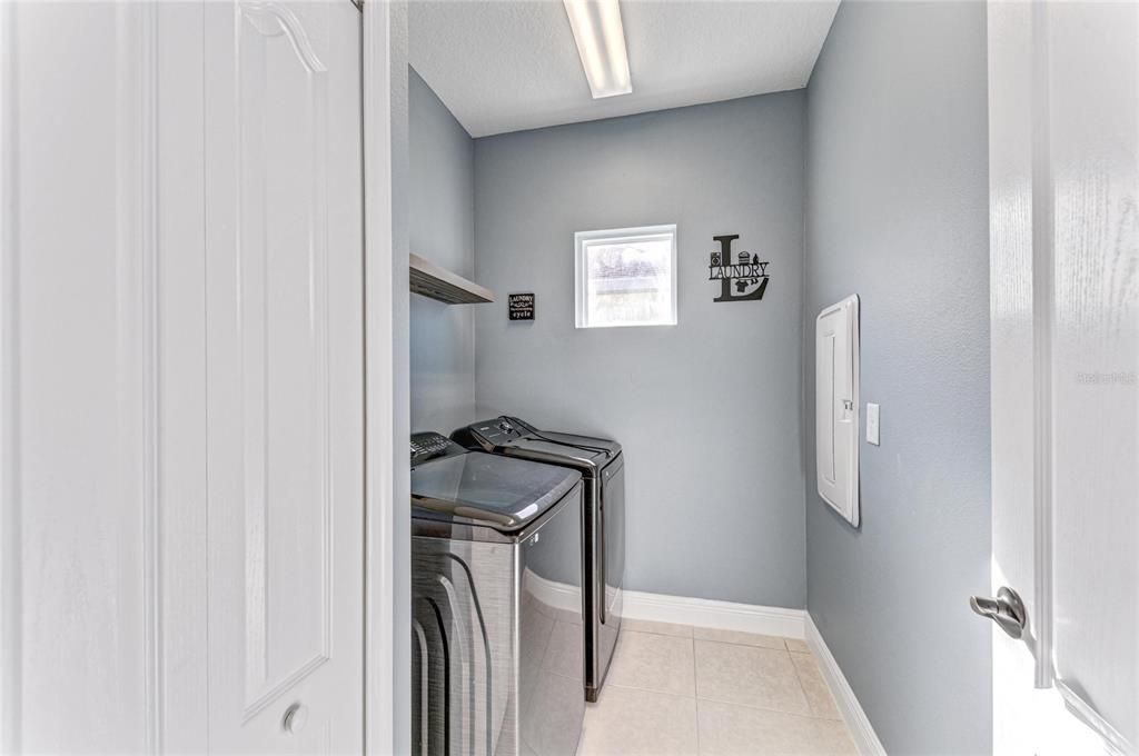 待售: $499,900 (3 贝兹, 2 浴室, 2031 平方英尺)