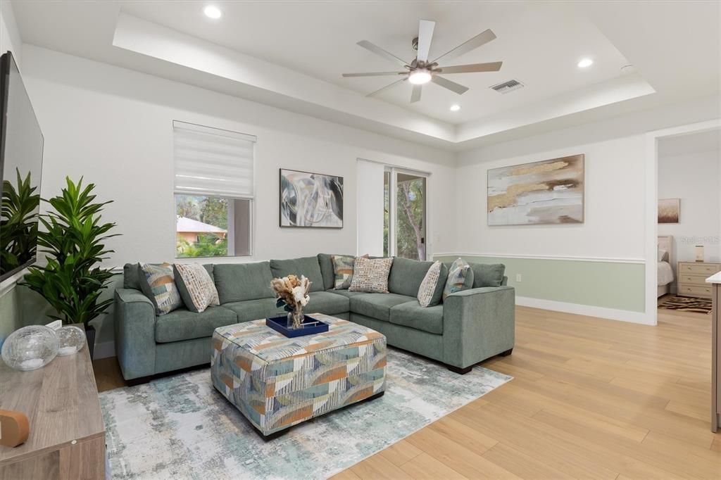 На продажу: $359,900 (3 спален, 2 ванн, 1496 Квадратных фут)