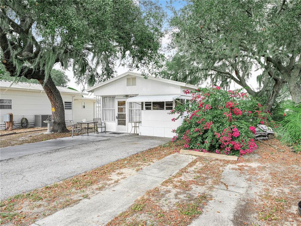 For Sale: $59,500 (1 beds, 1 baths, 518 Square Feet)