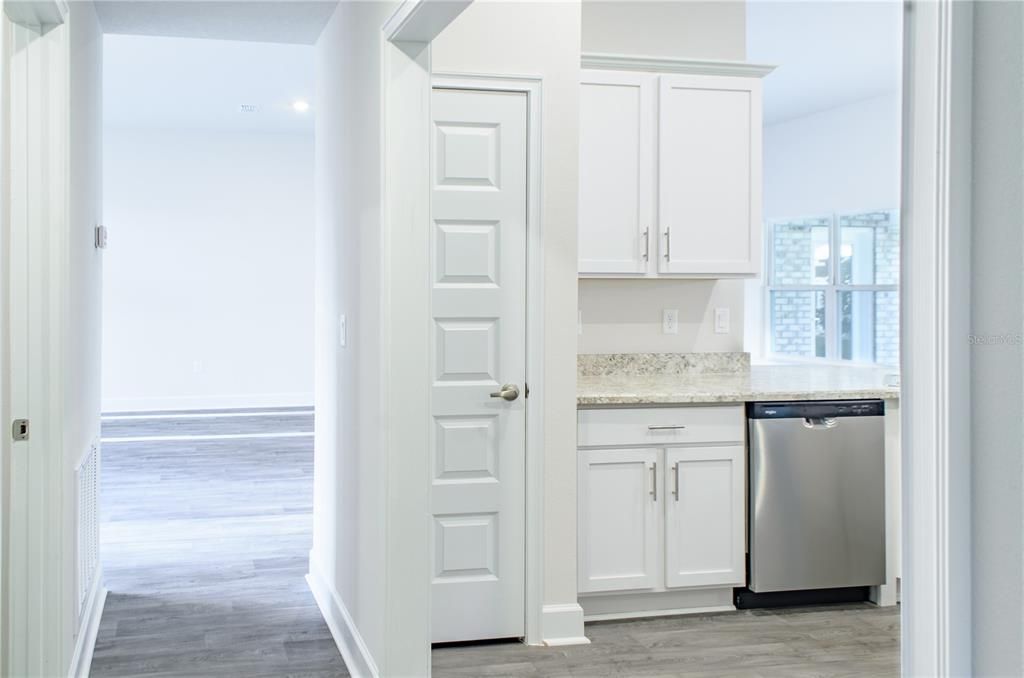 For Sale: $376,900 (4 beds, 3 baths, 2265 Square Feet)