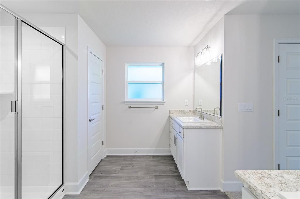 For Sale: $376,900 (4 beds, 3 baths, 2265 Square Feet)