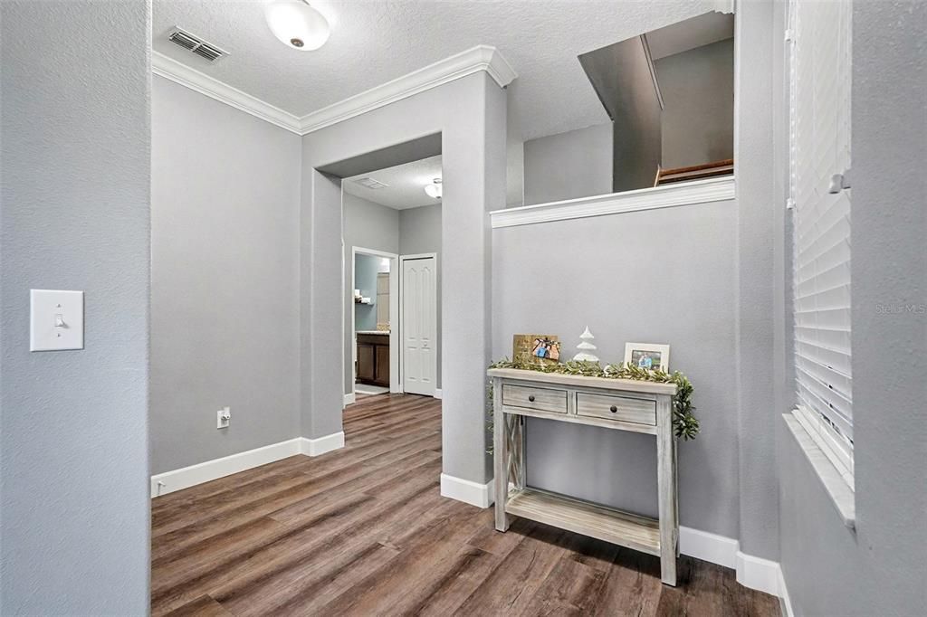 En Venta: $434,975 (5 camas, 3 baños, 2625 Pies cuadrados)