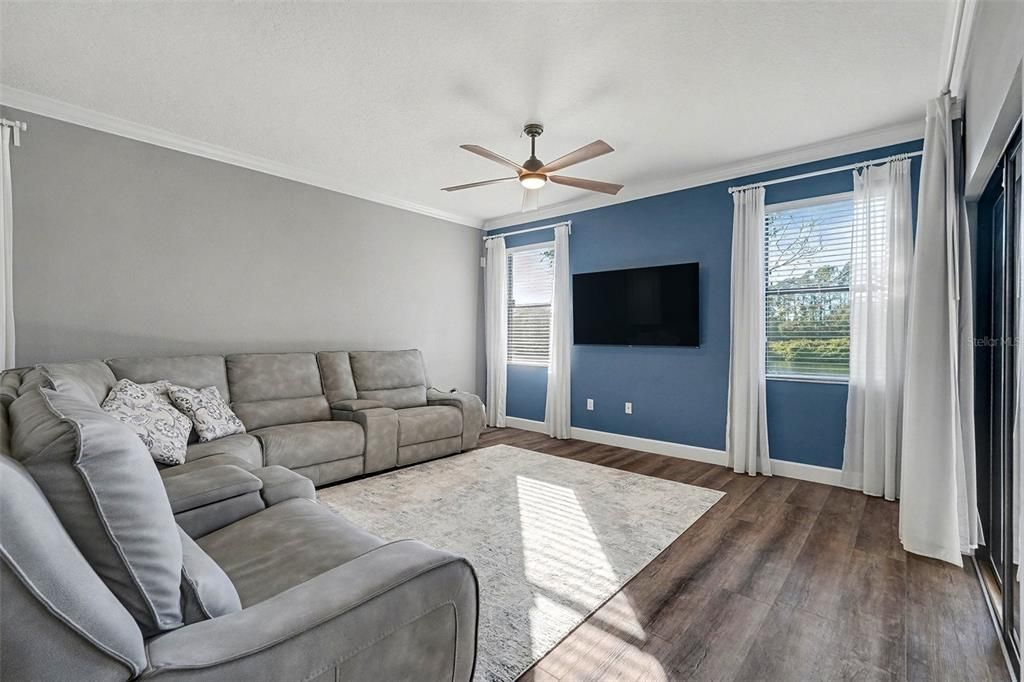 En Venta: $434,975 (5 camas, 3 baños, 2625 Pies cuadrados)