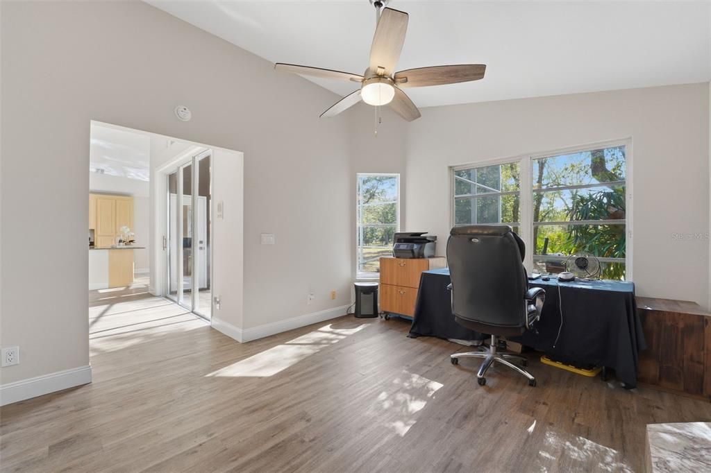 For Sale: $649,000 (3 beds, 2 baths, 1774 Square Feet)