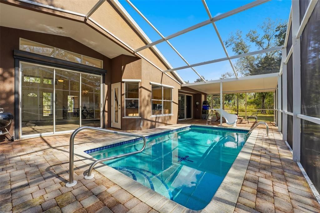 For Sale: $649,000 (3 beds, 2 baths, 1774 Square Feet)