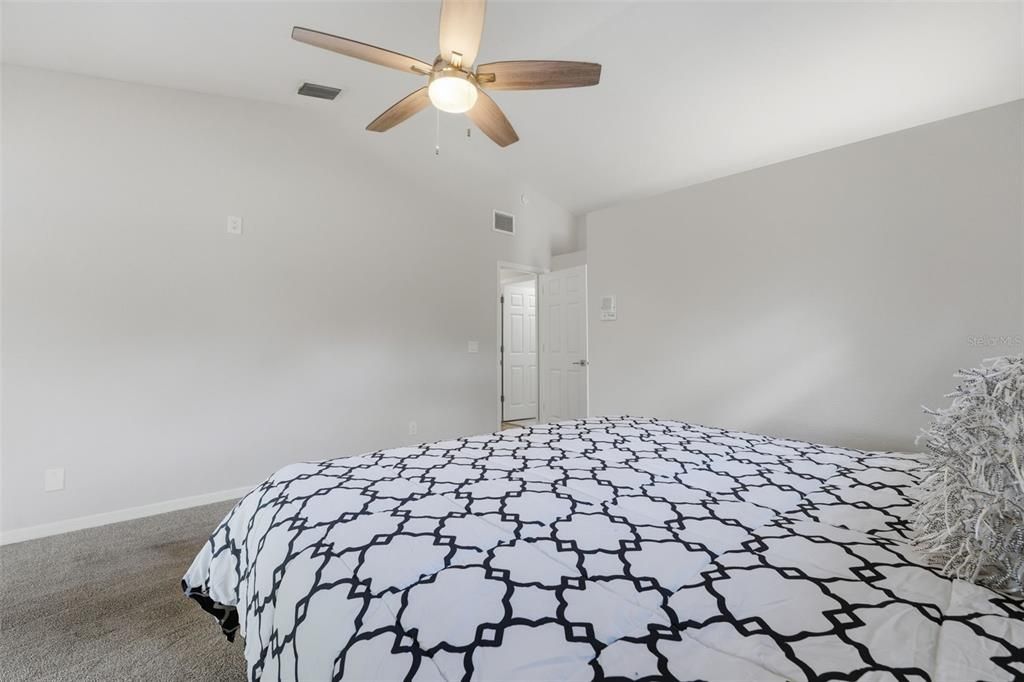 For Sale: $649,000 (3 beds, 2 baths, 1774 Square Feet)