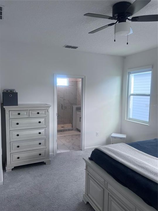 待售: $415,000 (4 贝兹, 3 浴室, 2404 平方英尺)