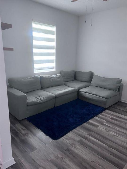 待售: $415,000 (4 贝兹, 3 浴室, 2404 平方英尺)