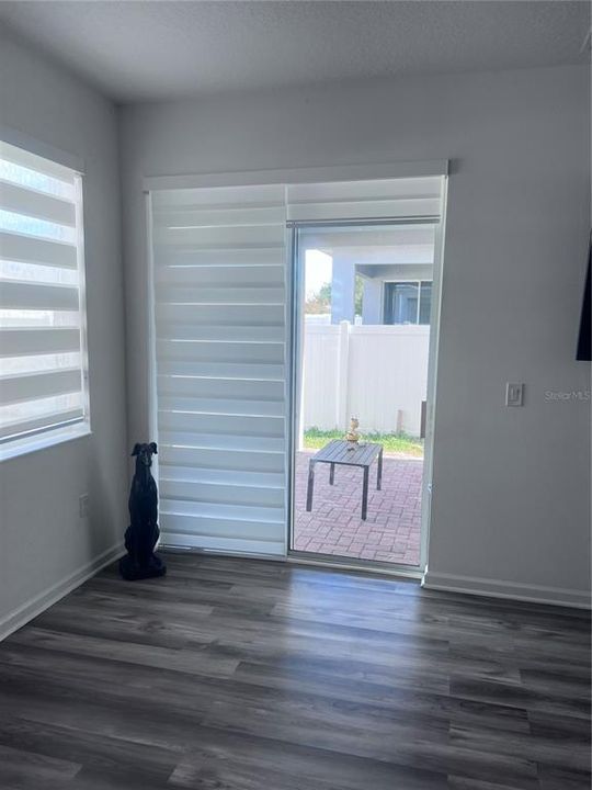 待售: $415,000 (4 贝兹, 3 浴室, 2404 平方英尺)