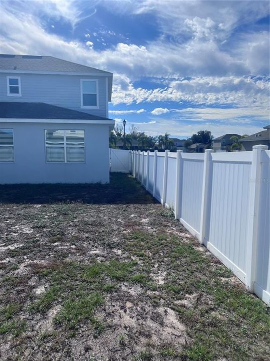 待售: $415,000 (4 贝兹, 3 浴室, 2404 平方英尺)