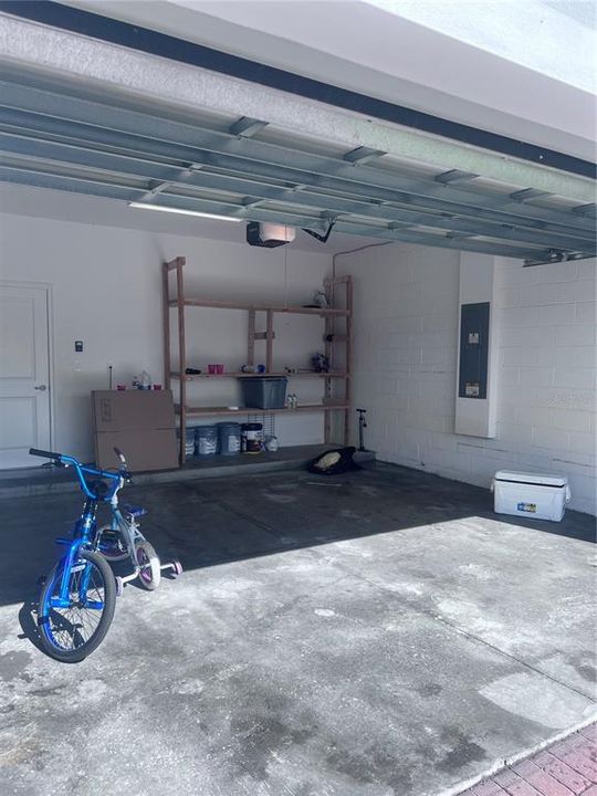 待售: $415,000 (4 贝兹, 3 浴室, 2404 平方英尺)