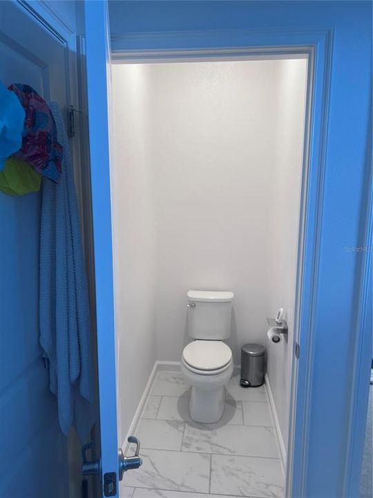 待售: $415,000 (4 贝兹, 3 浴室, 2404 平方英尺)