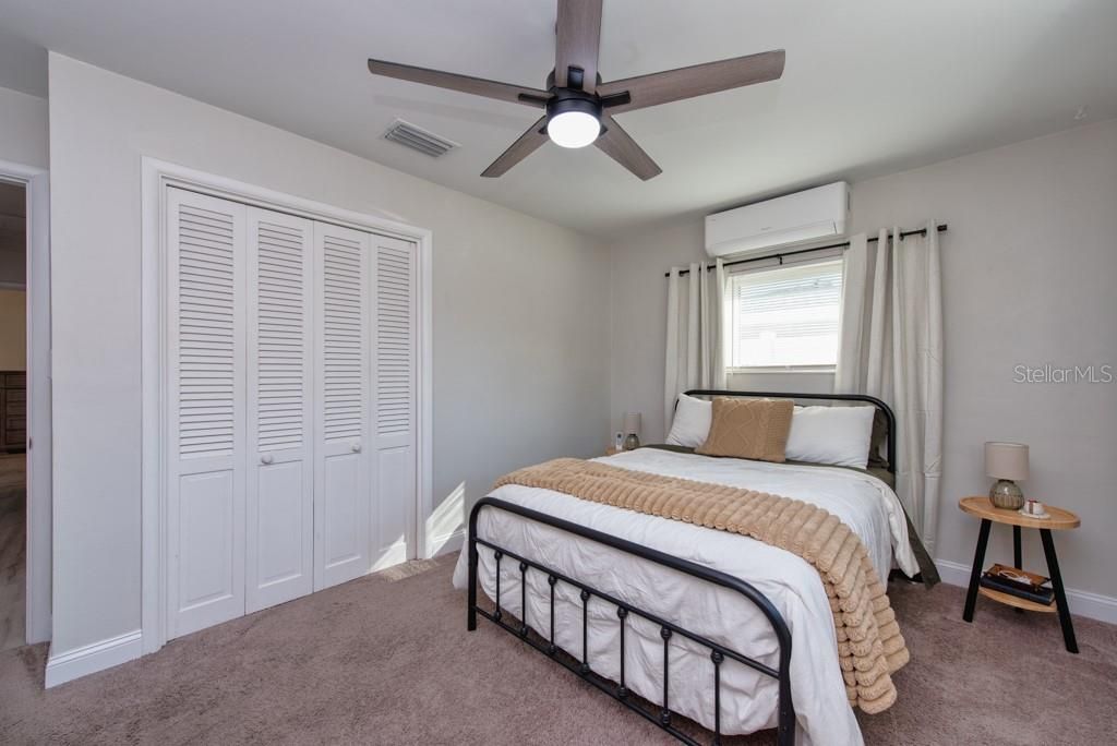 For Sale: $565,000 (4 beds, 2 baths, 2016 Square Feet)