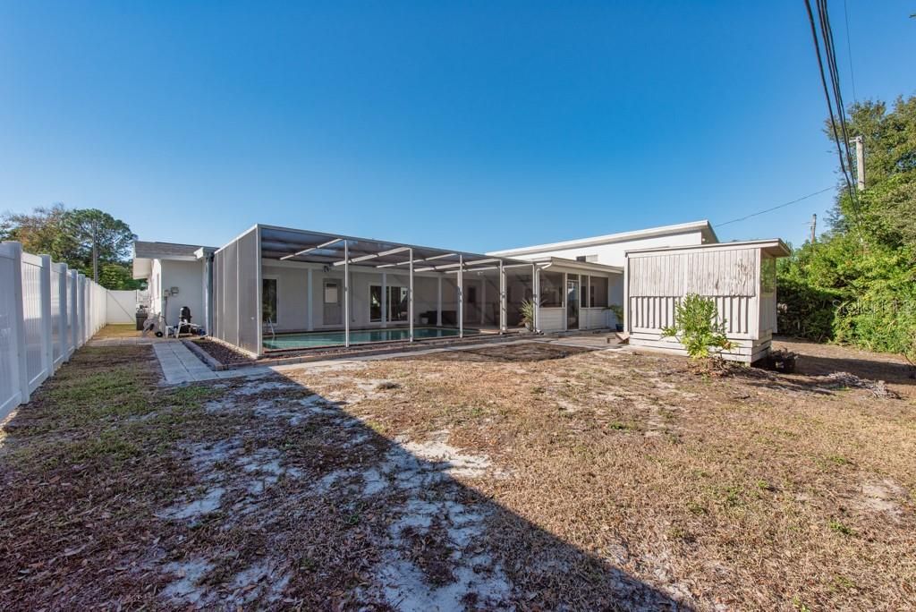 For Sale: $565,000 (4 beds, 2 baths, 2016 Square Feet)