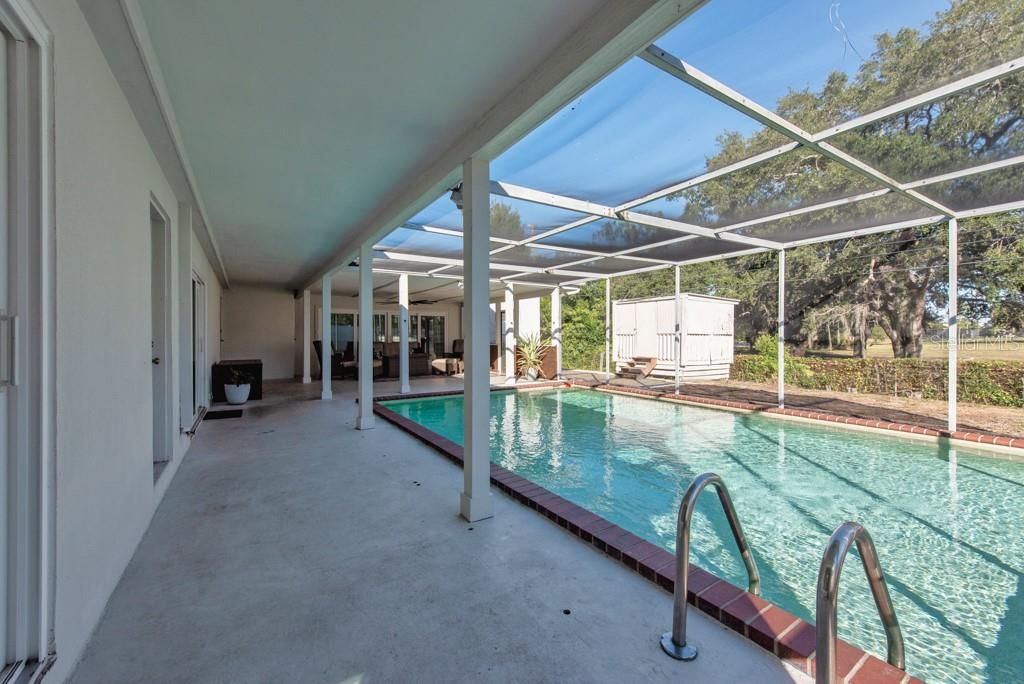 For Sale: $565,000 (4 beds, 2 baths, 2016 Square Feet)