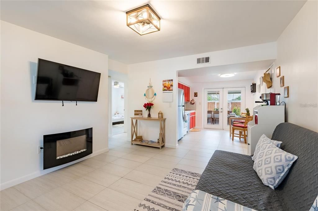 En Venta: $225,000 (2 camas, 1 baños, 676 Pies cuadrados)