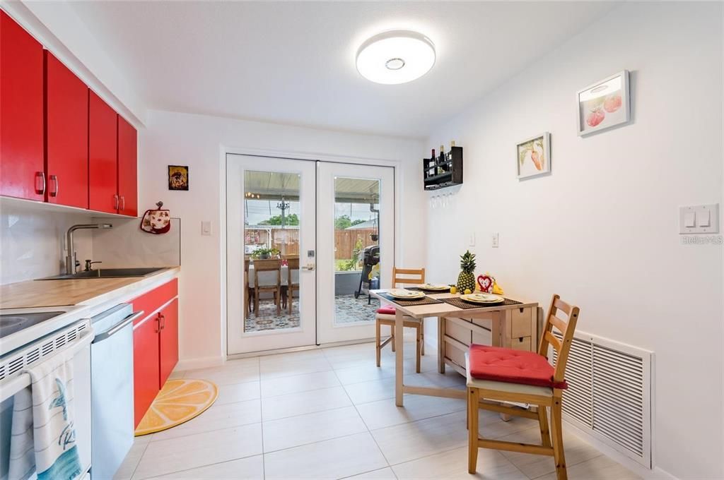 En Venta: $225,000 (2 camas, 1 baños, 676 Pies cuadrados)