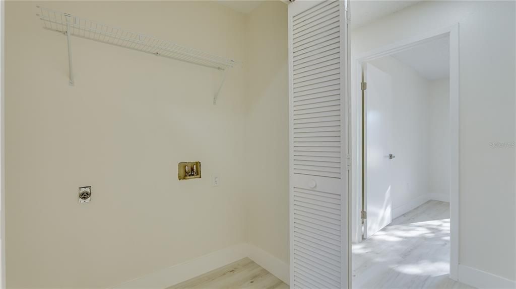 For Sale: $360,000 (3 beds, 2 baths, 1306 Square Feet)