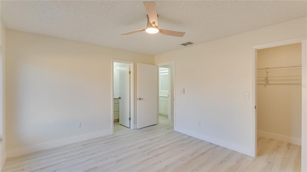 For Sale: $360,000 (3 beds, 2 baths, 1306 Square Feet)