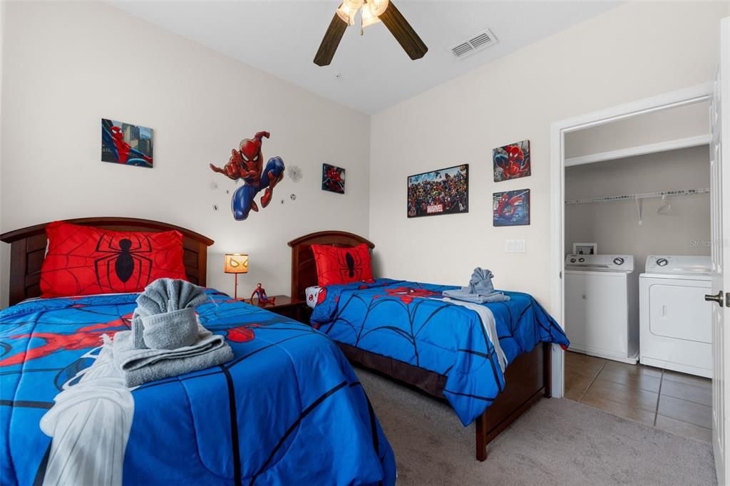 For Sale: $262,000 (2 beds, 2 baths, 1015 Square Feet)