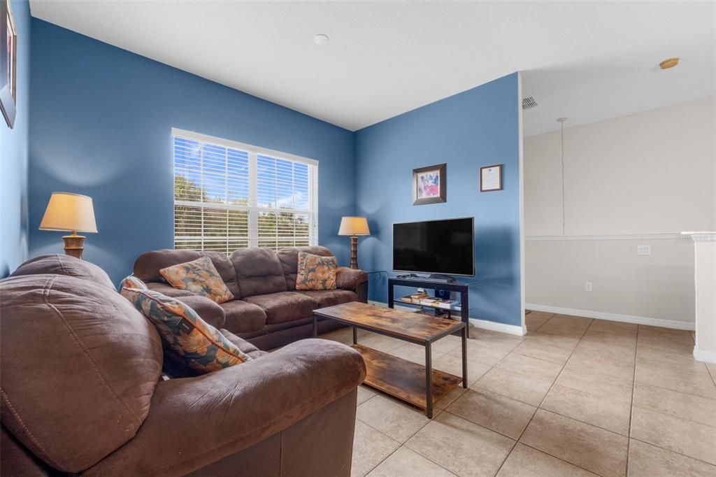 For Sale: $262,000 (2 beds, 2 baths, 1015 Square Feet)