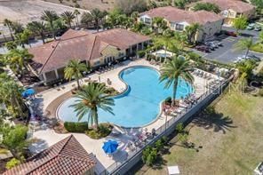 For Sale: $262,000 (2 beds, 2 baths, 1015 Square Feet)