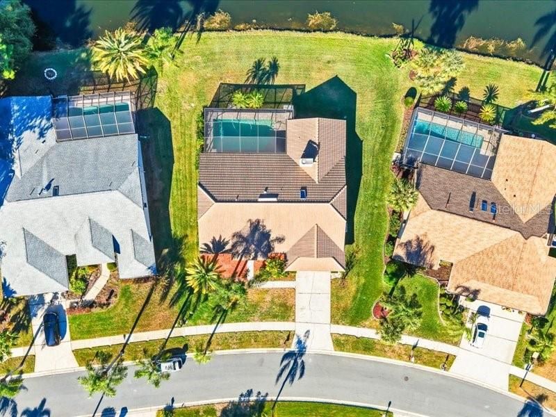 For Sale: $550,000 (3 beds, 2 baths, 2010 Square Feet)