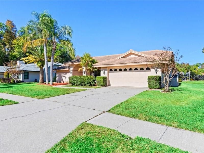 For Sale: $550,000 (3 beds, 2 baths, 2010 Square Feet)