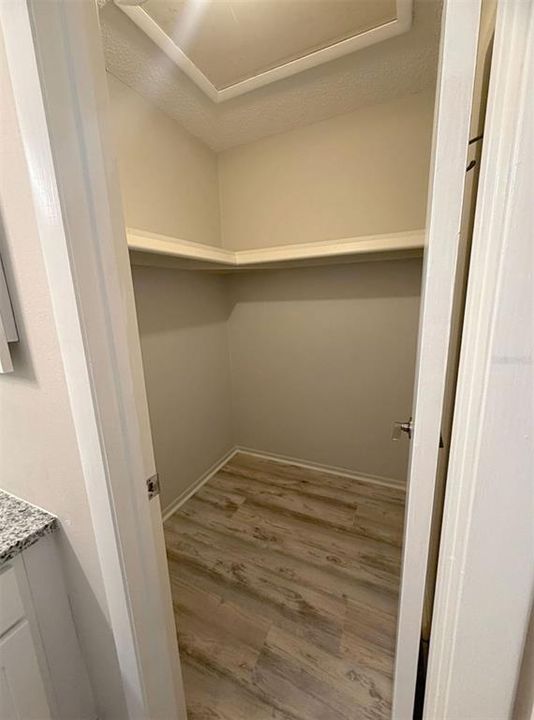 For Sale: $239,995 (2 beds, 2 baths, 1244 Square Feet)