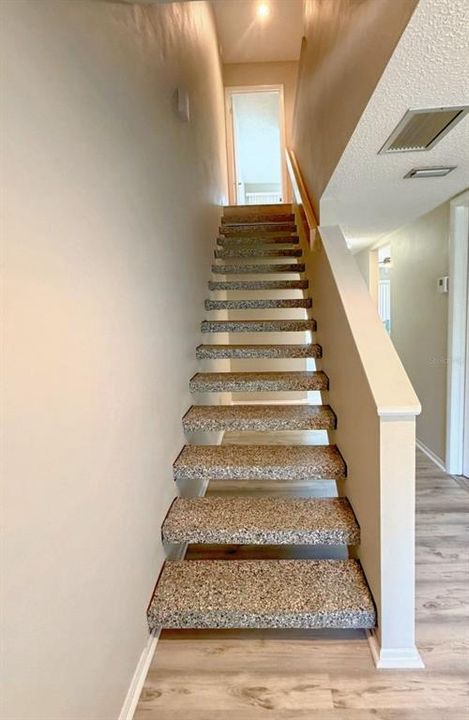 For Sale: $239,995 (2 beds, 2 baths, 1244 Square Feet)