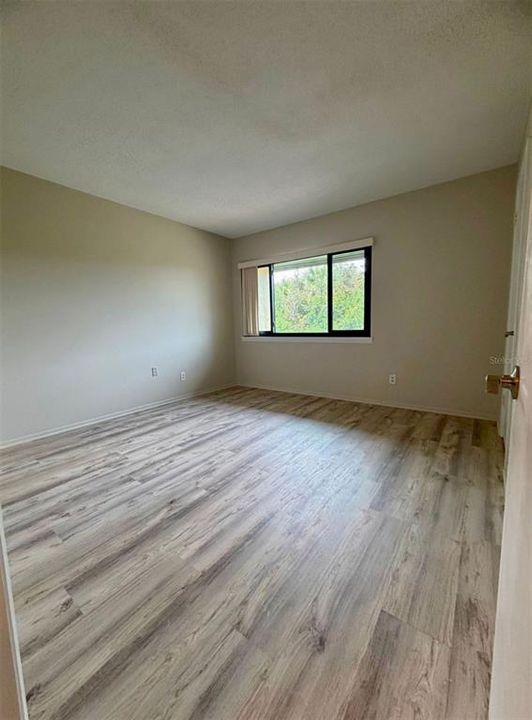 For Sale: $239,995 (2 beds, 2 baths, 1244 Square Feet)