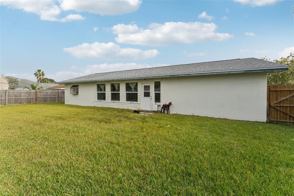 En Venta: $337,500 (3 camas, 3 baños, 1856 Pies cuadrados)