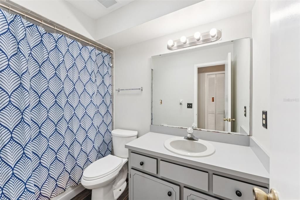 En Venta: $337,500 (3 camas, 3 baños, 1856 Pies cuadrados)