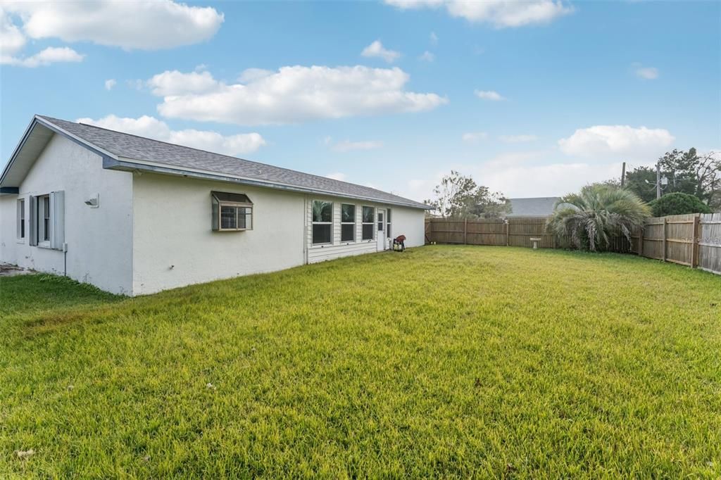 En Venta: $337,500 (3 camas, 3 baños, 1856 Pies cuadrados)